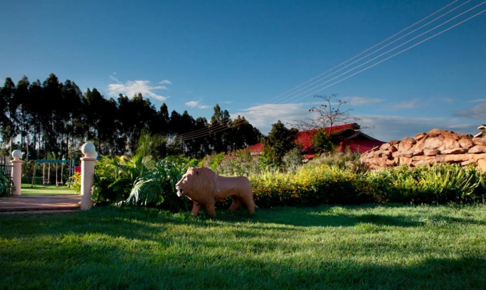 Gatimene Gardens Hotel Meru Exteriör bild